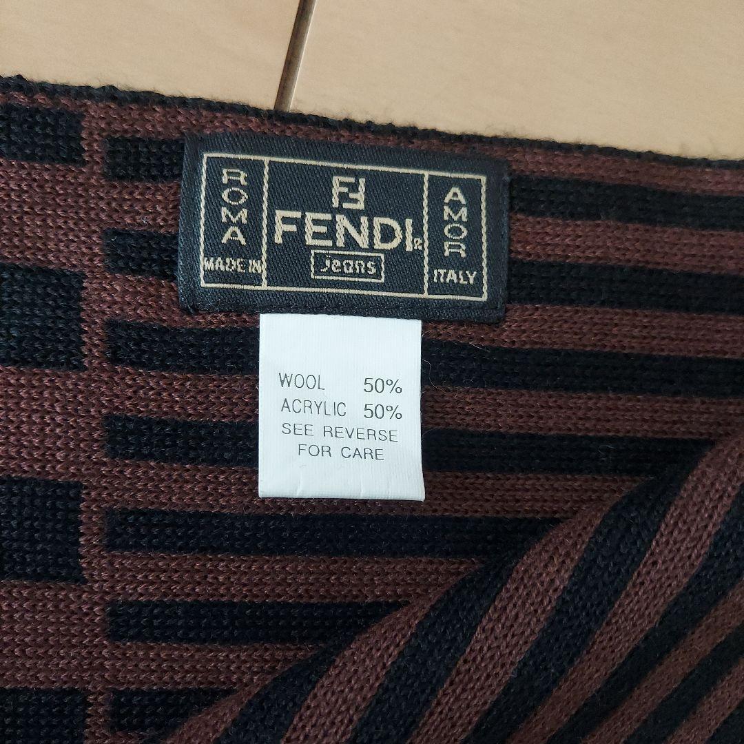 FENDI マフラー ロゴ 人気 ズッカ柄