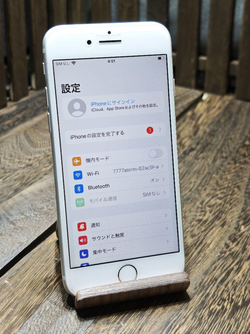 美品 iPhone8 64GB Simロック解除済み スマホ