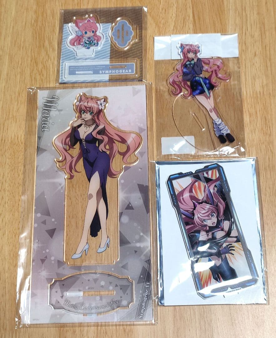 シンフォギア　マリア　アクリルスタンド