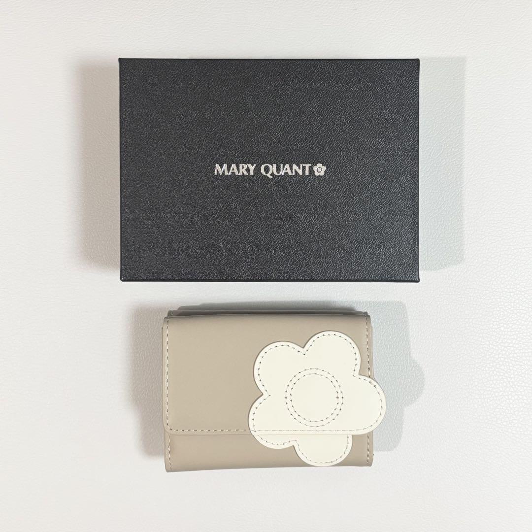 ほぼ未使用品】マリークワント ハートインサイド ミニウォレット