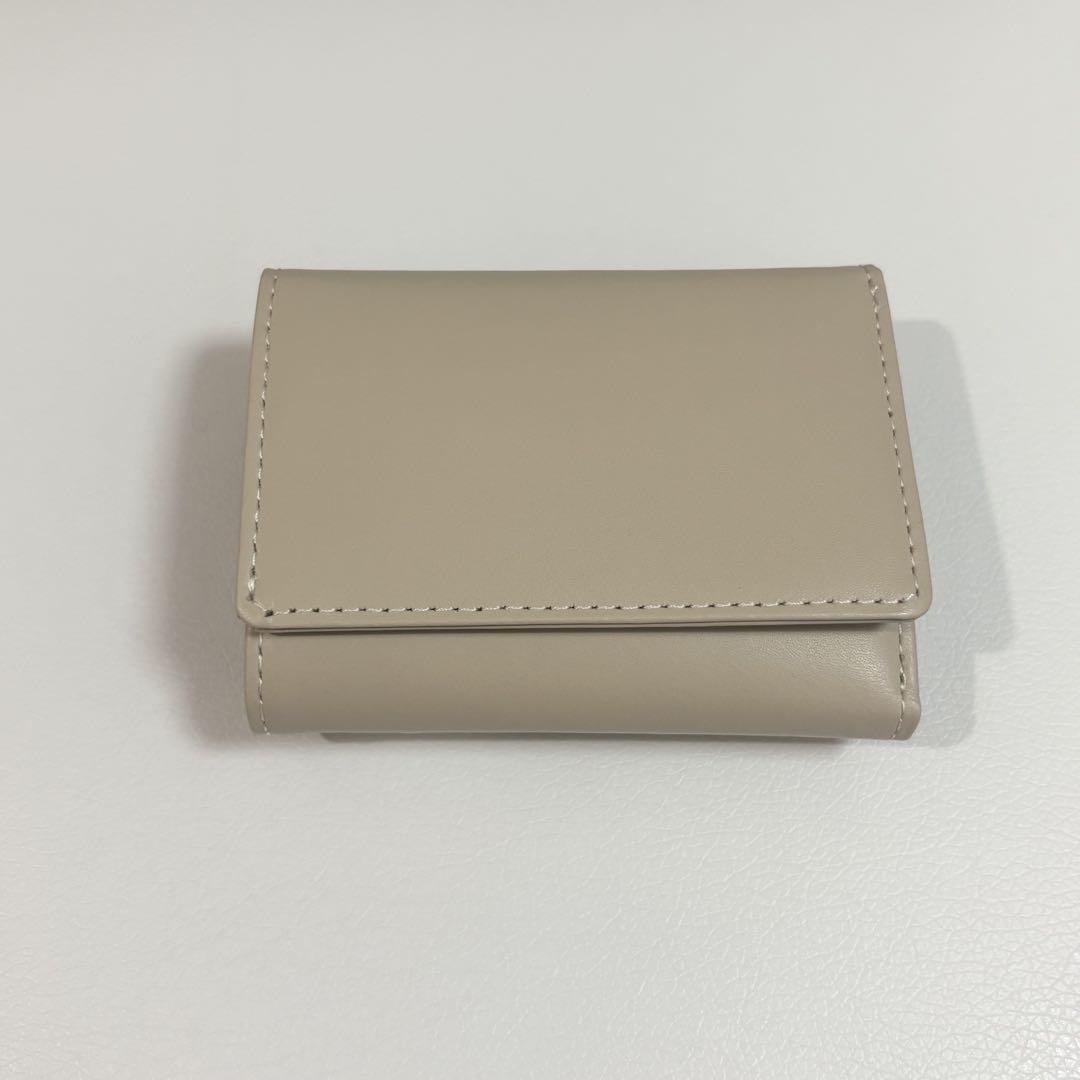 ほぼ未使用品】マリークワント ハートインサイド ミニウォレット