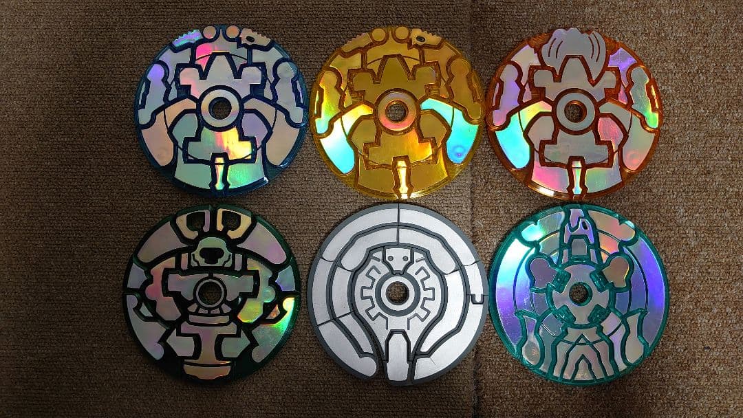 仮面ライダー響鬼 ディスクアニマル 6枚やや傷や汚れあり