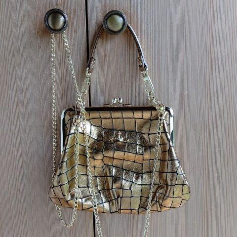 美品 vivienne westwood のハンドバッグ