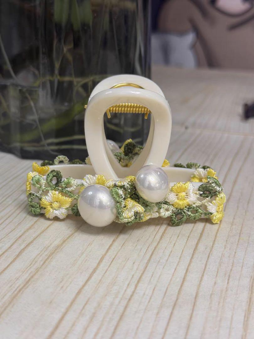 フラワー刺繍バレッタ