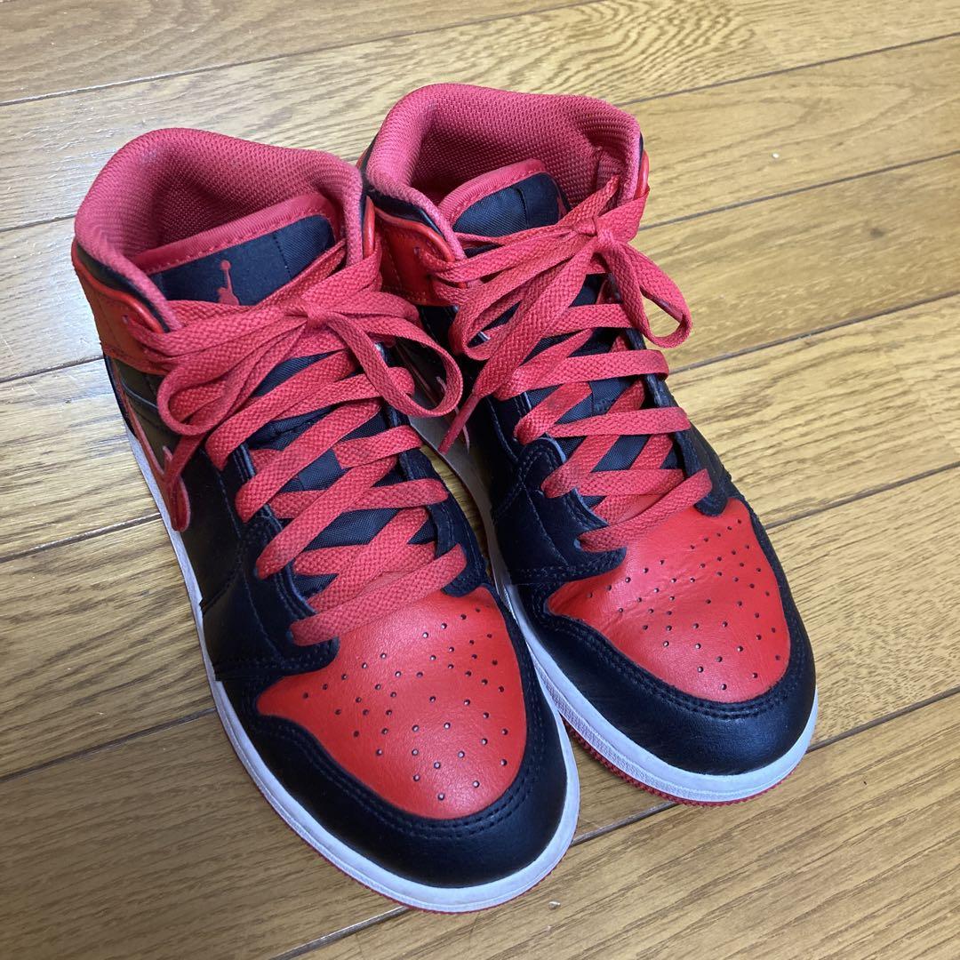 エア ジョーダン 1 MID ジュニアシューズ　airjohdan1