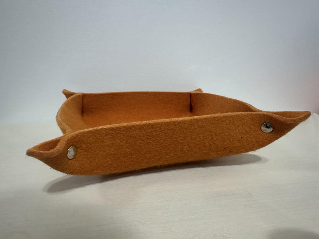 sk エルメス　フェルトトレイ　ジャンク　汚れ穴有り