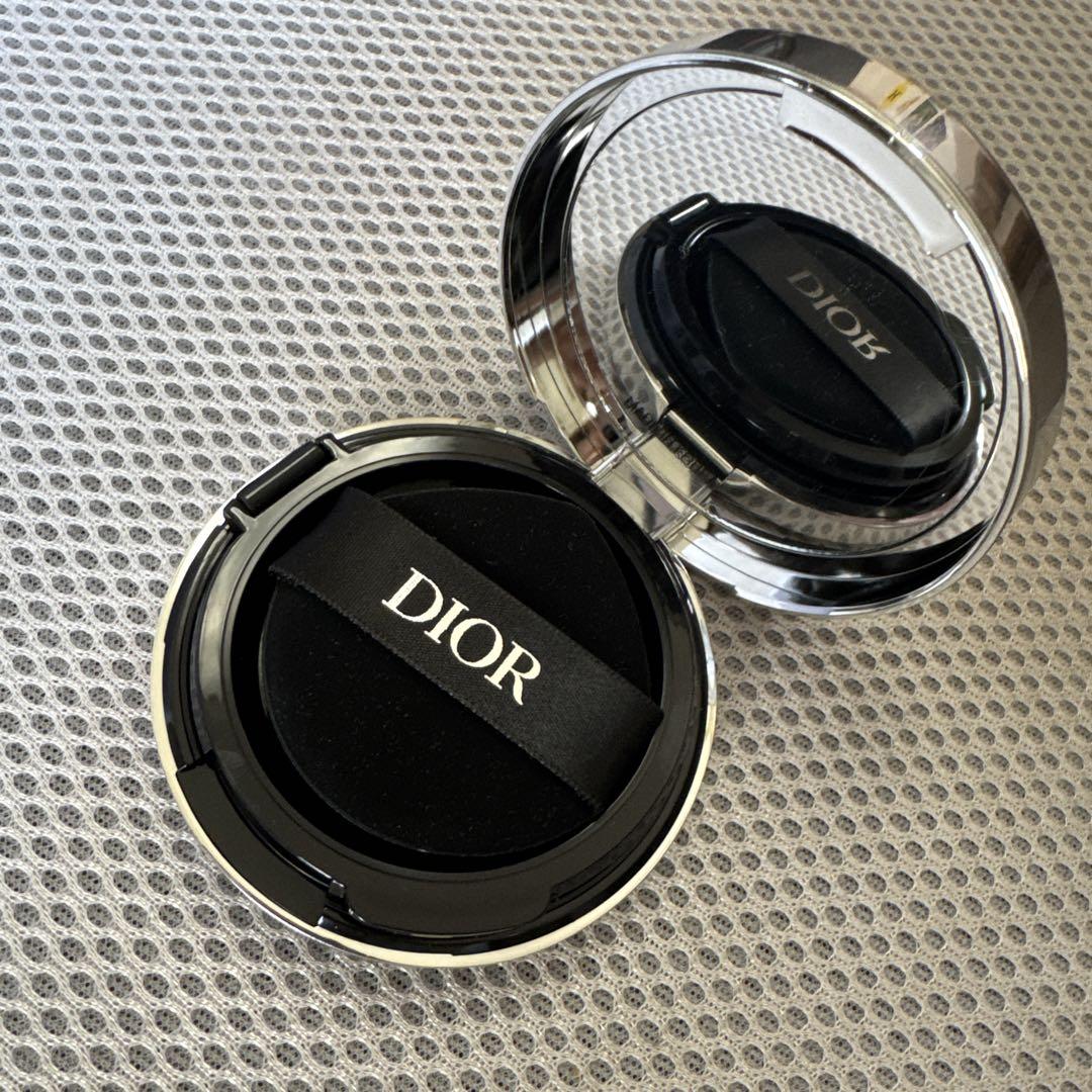 ファンデーション Dior Forever Cushion Foundation 4M01