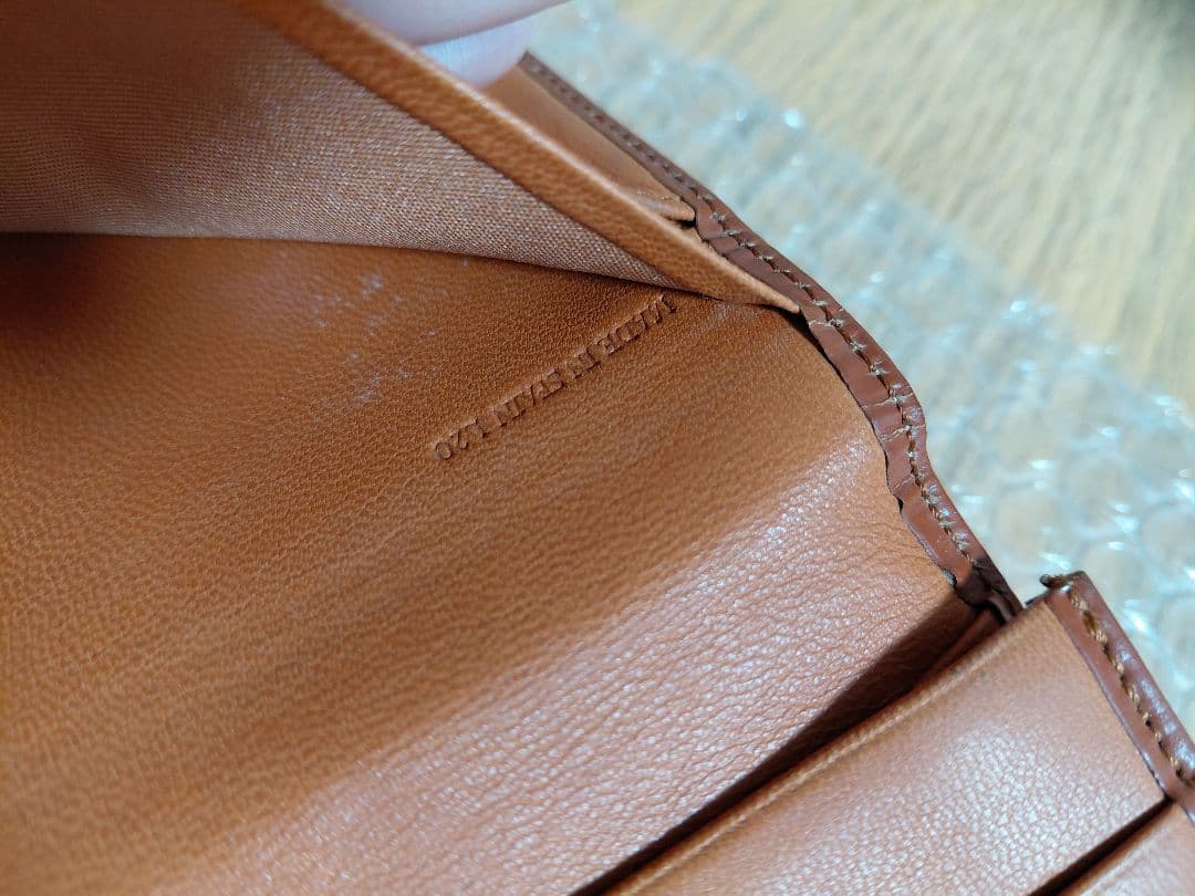 ロエベ　長財布　ブラウン　小銭無し