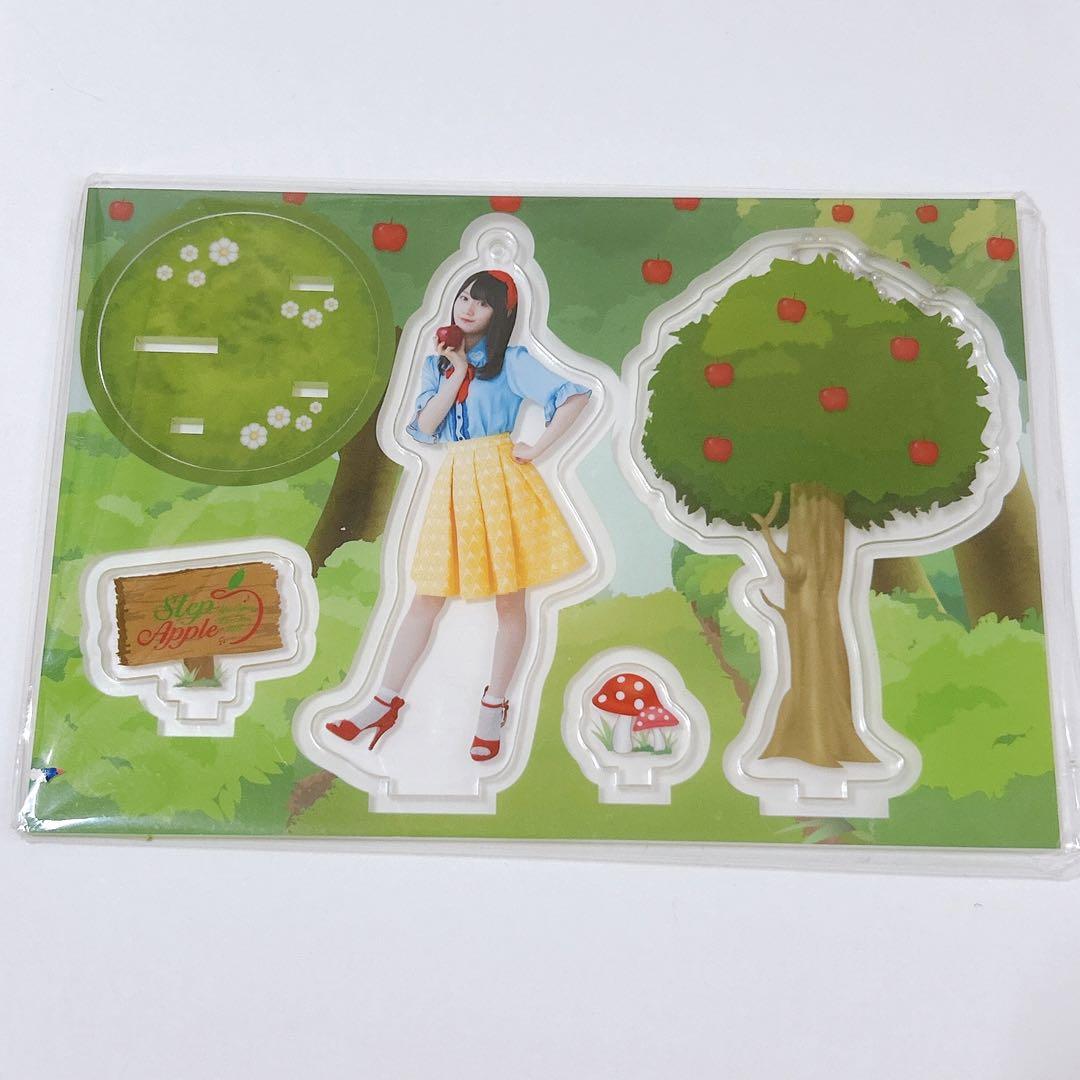 Amazon.co.jp: 小倉唯 ゆいくろーぜっと アクリルスタンド