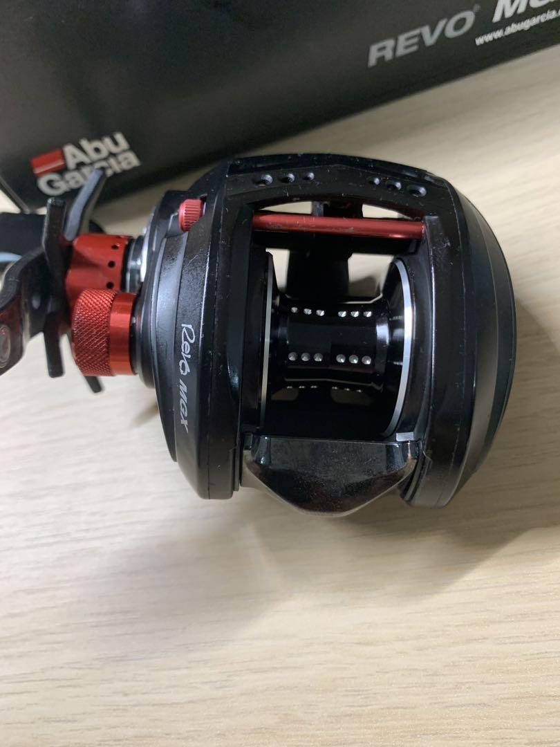 Abu Garcia ReVo MGXリール ブラック 左巻き