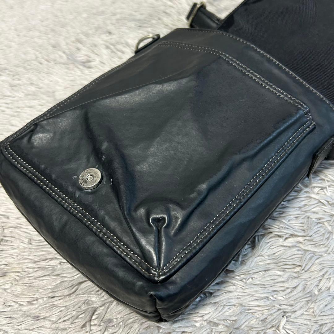 Jean paul GAULTIER ジャンポールゴルチエ ポーチ レザーポーチ Jean paul GAULTIER ジャンポールゴルチエ ポーチ レザーポーチ