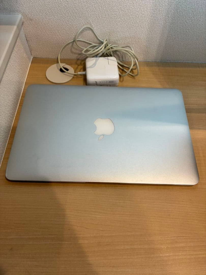 Macbook air 11 インチ 2015-Early 傷なしApple