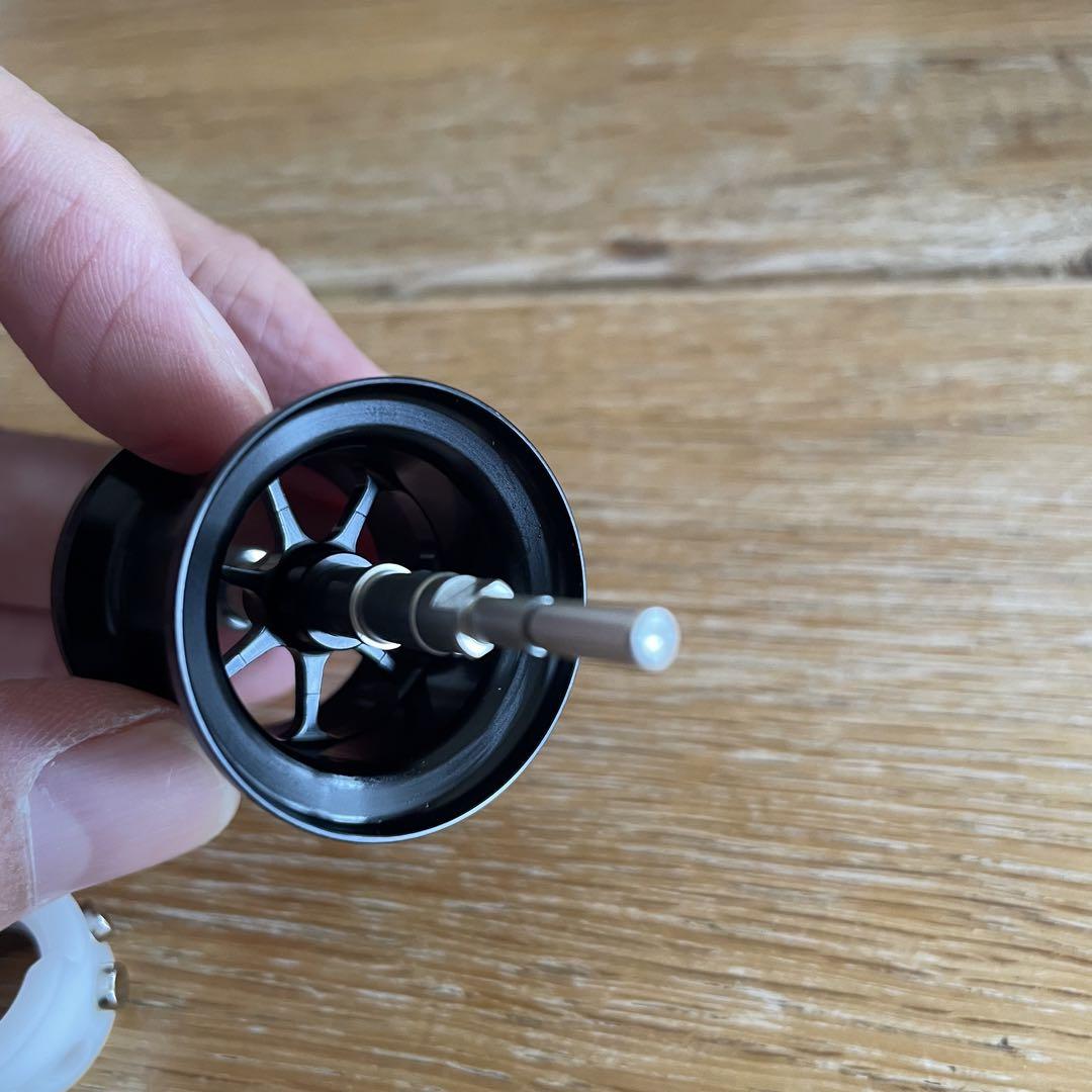【4mm ブラック AMB2540R】アベイル マイクロキャストスプール