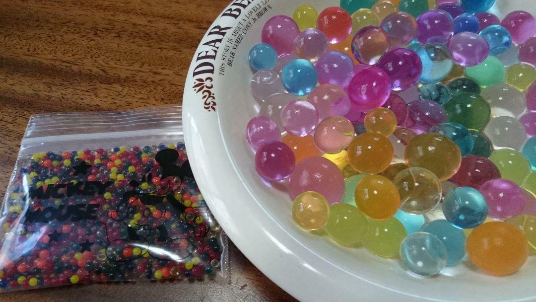 水で膨らむビーズ ぷよぷよボール