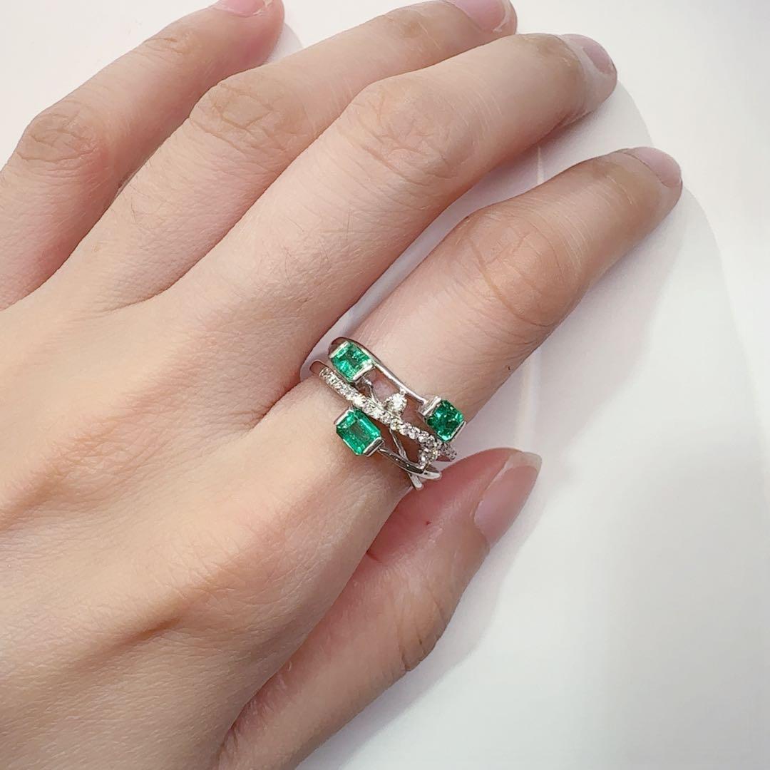 【K18WG】エメラルド 0.7ct リング