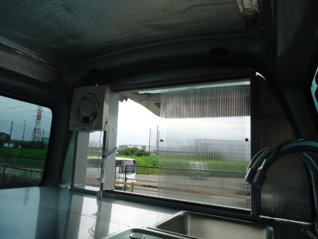 移動販売車 キッチンカー 20年 サンバー オートマ 車検2年 フル装備 ナビ 画像14