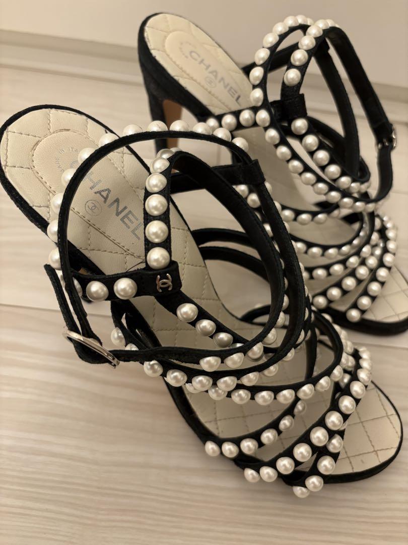 CHANEL エナメル サンダル ミュール パール ココマーク オフオワイト