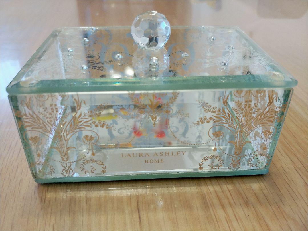 メルカリ ローラアシュレイ ジュエリーボックス 小物入れ 3 000 中古や未使用のフリマ メルカリ ローラアシュレイ ジュエリーボックス 小物入れ 3 000 中古や未使用のフリマ