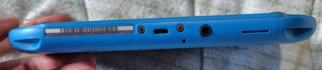 【美品】PS Vita 本体 青　メモリーカード付き