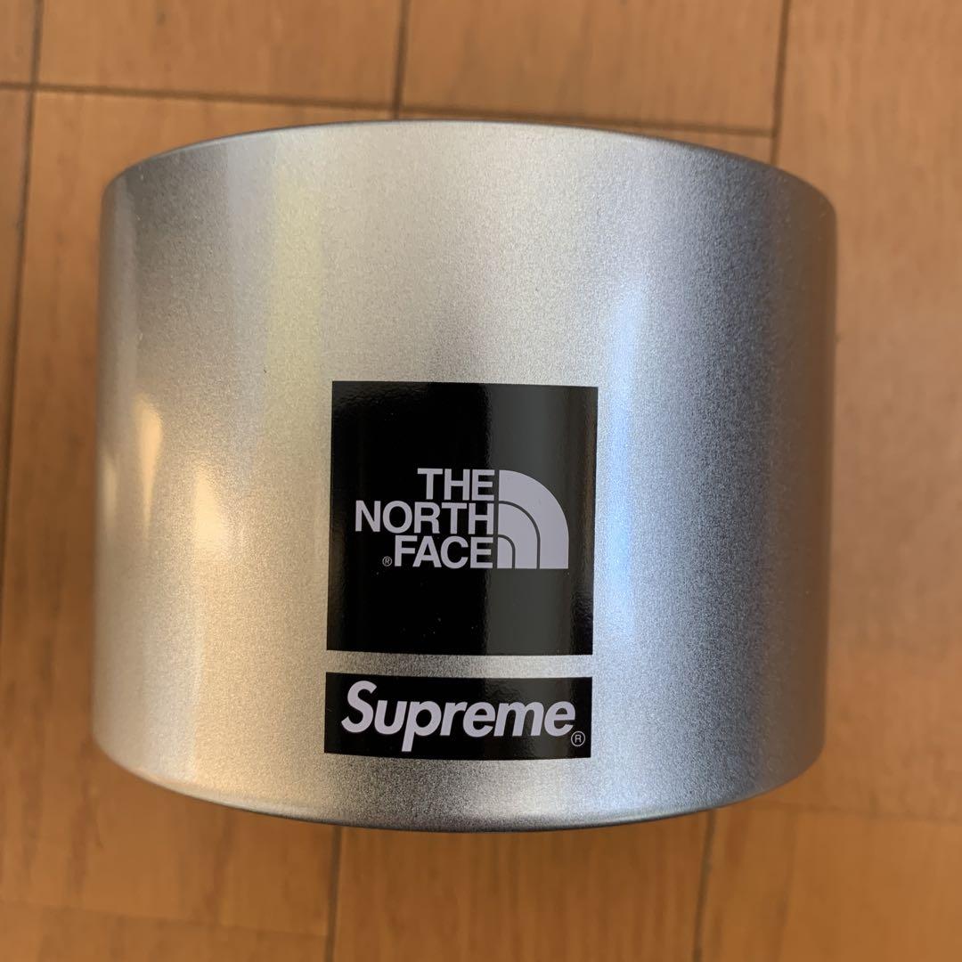 カシオ中古Gショック THE NORTH FACE × Supreme コラボ白 時計