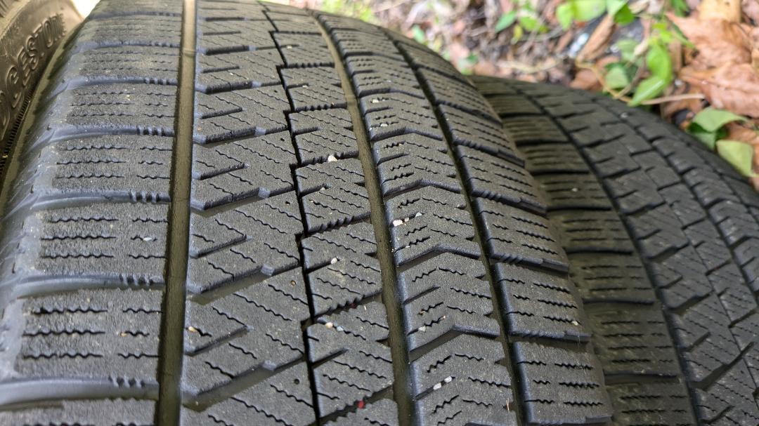 タイヤ・ホイール 16x6.5J BALMINUM BLIZZAK VRX2 215/60R16