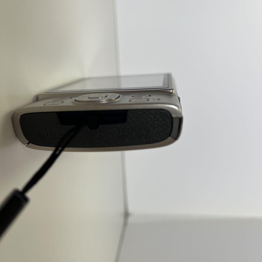 Canon IXY 650 コンパクトデジタルカメラ　完動品です。