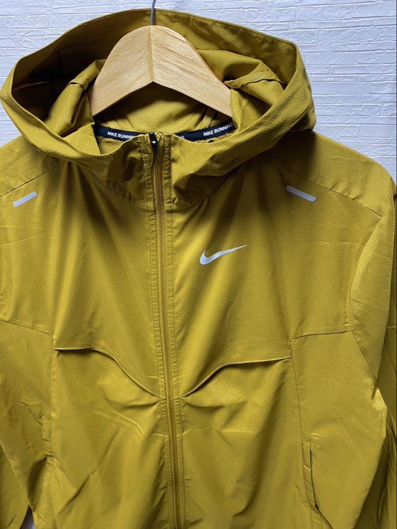 新品 Lサイズ ナイキ NIKE ウィンドランナー　ランニング　ジャケット