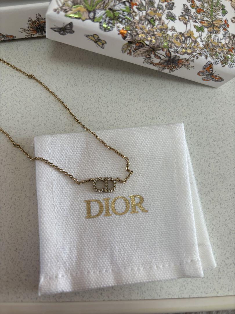 Dior ロゴネックレス
