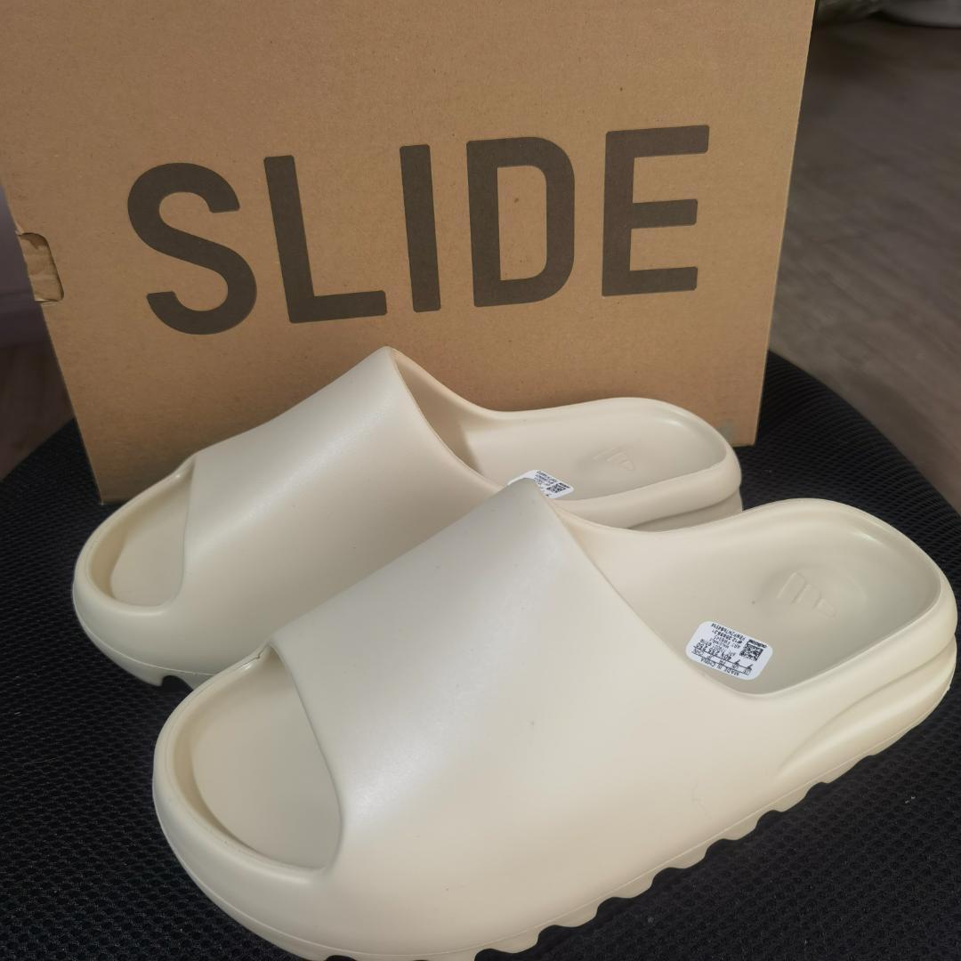 新品ADIDAS YEEZY SLIDE アディダス ベージュ サンダル25.5