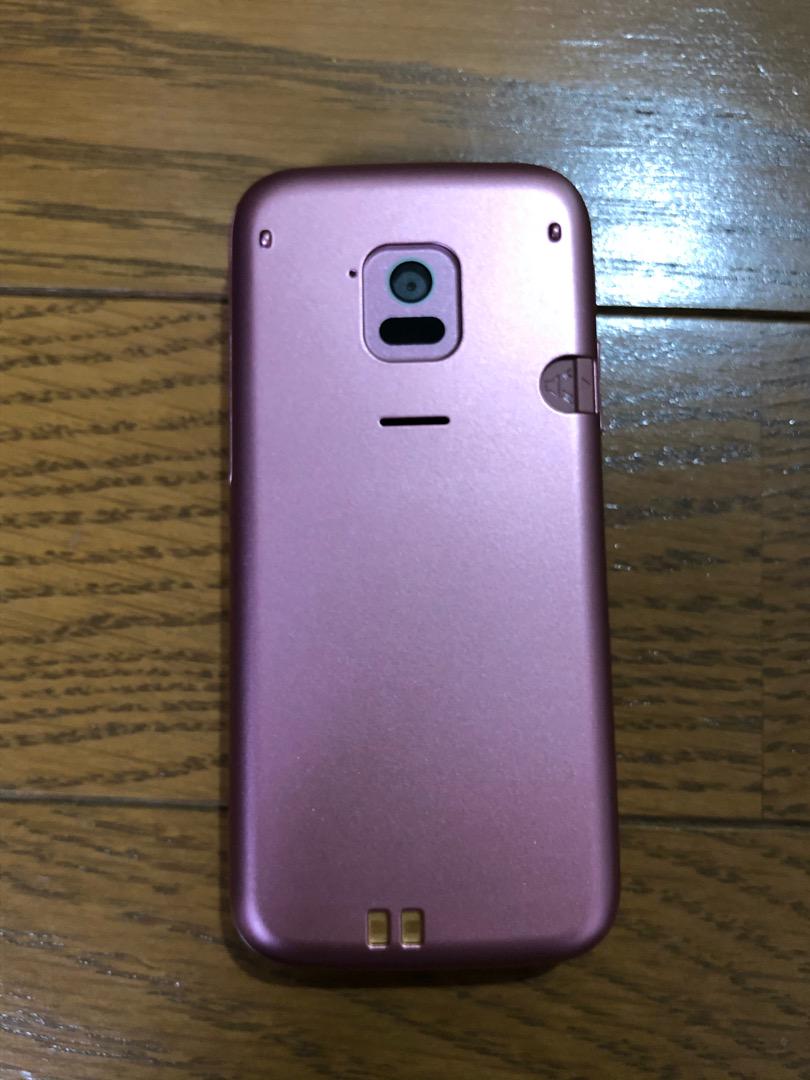 docomo F-02J i1yl7-m51147307078 らくらくホン 2022即納