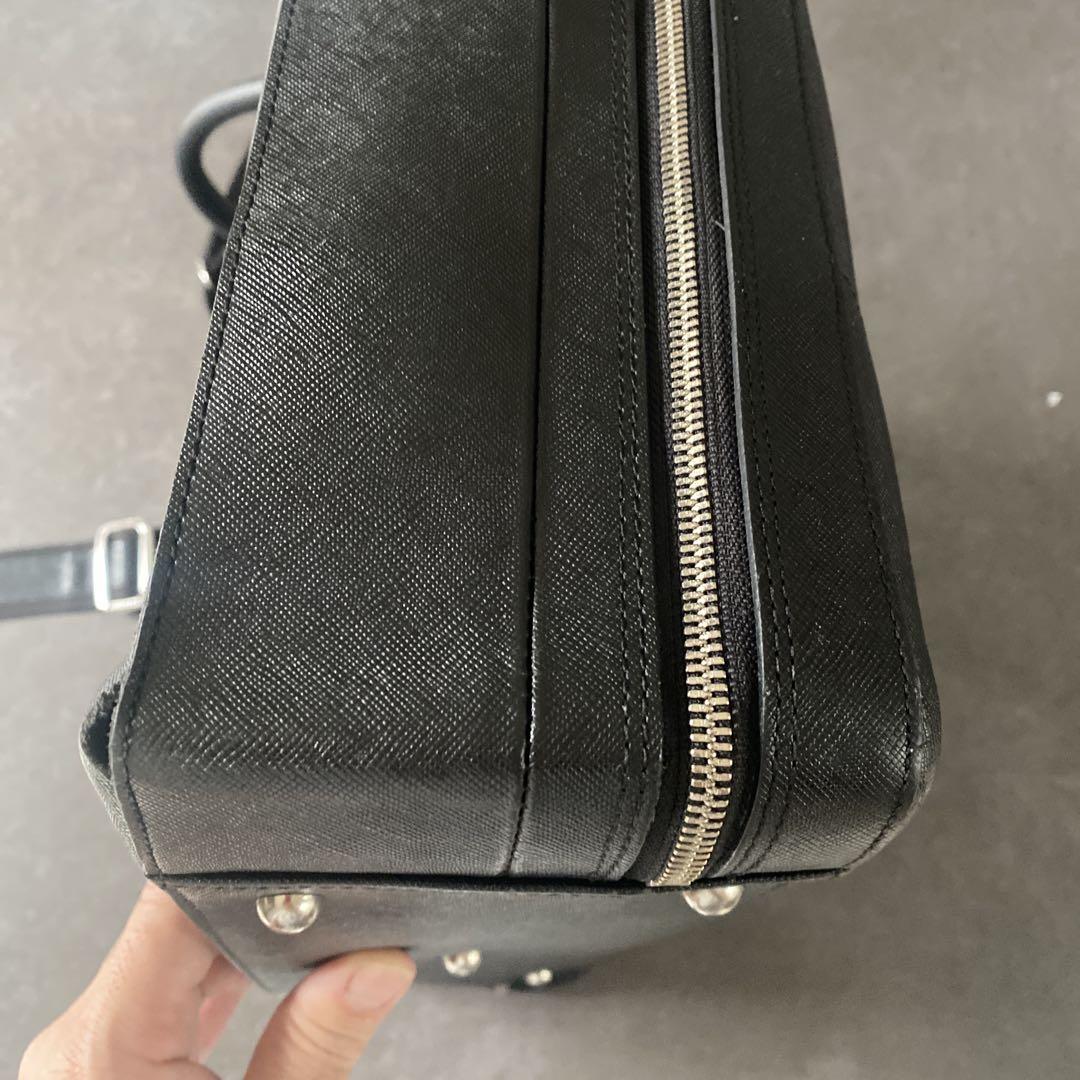 ペッレモルビダ Pelle morbiba ブラック　ブリーフケース