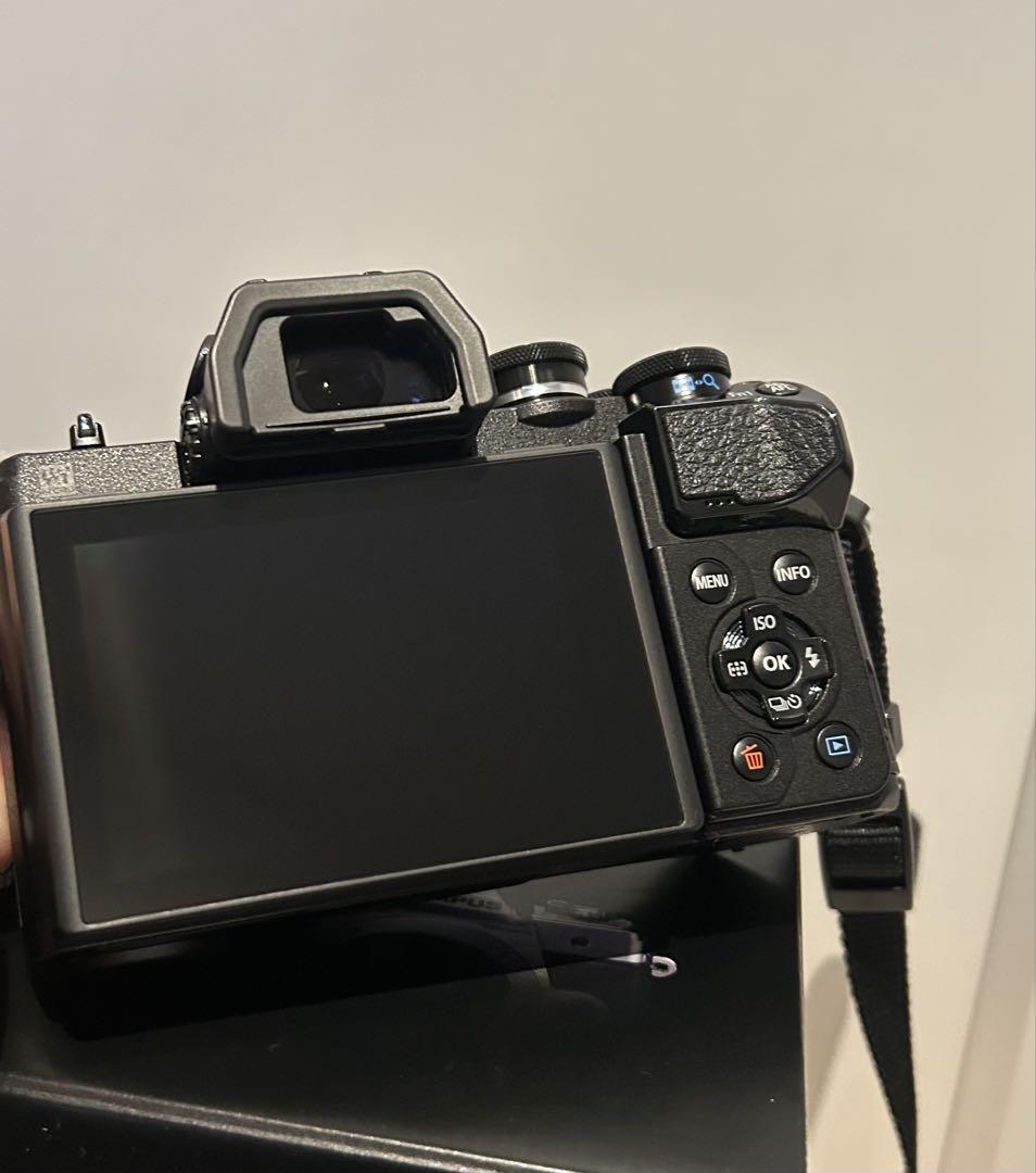 オリンパス OMD E-M10 MarkIII 3 EZ ダブルズームキット