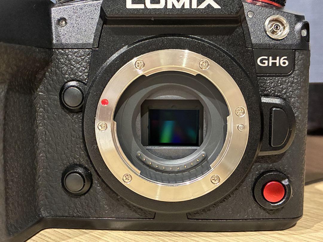 値下げLUMIX GH6 ミラーレス一眼 予備バッテリー4個 フルケージ付 美品