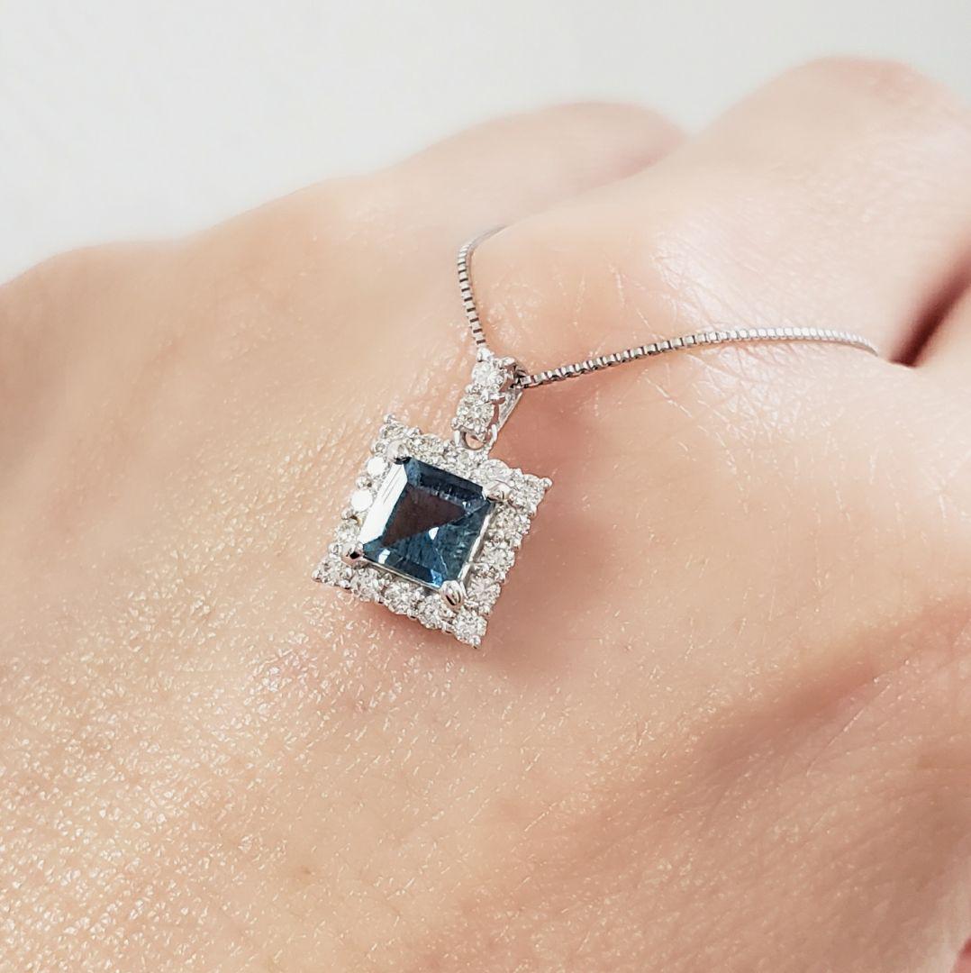 SALE 新品 PT天然アクアマリンペンダント 0.47ct スクエアカット