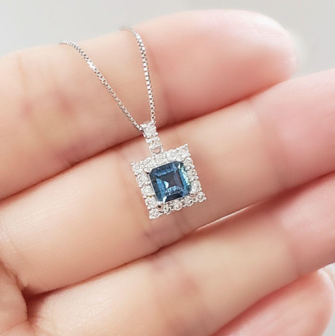 SALE 新品 PT天然アクアマリンペンダント 0.47ct スクエアカット