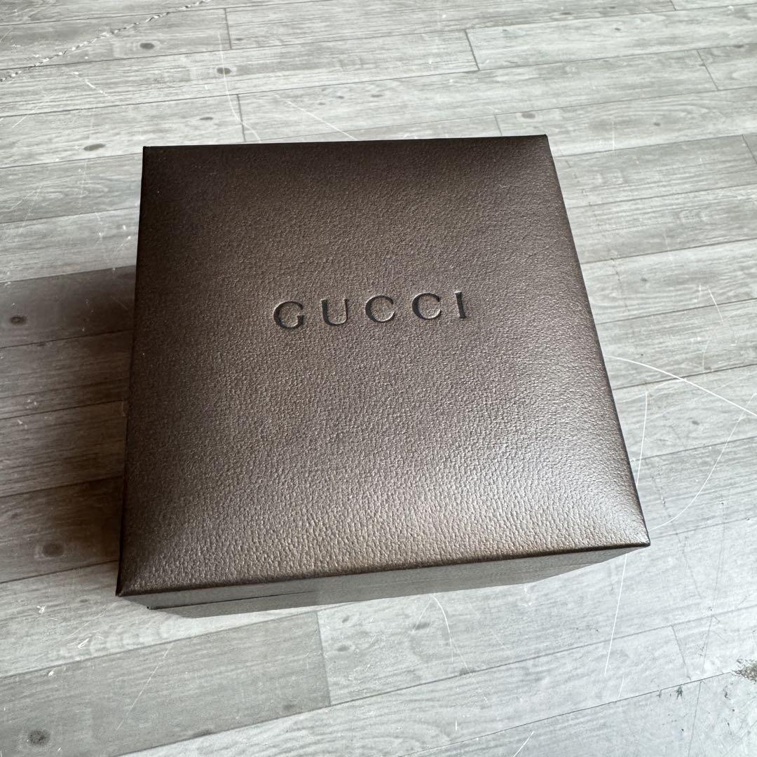 GUCCI K18WG 750 1697AR Gロゴピアス グッチピアス ピアス