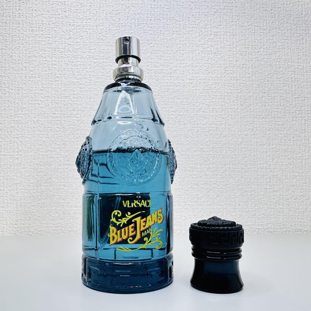 ヴェルサーチ　ブルージーンズ　オードトワレ　75ml 4箱 ヴェルサーチ ブルージーンズ オードトワレ 75ml 4箱 Amazon.co