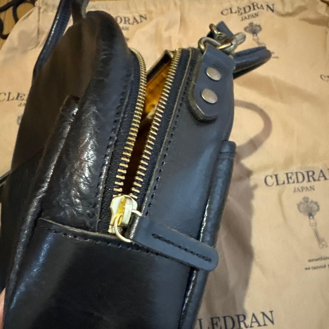 CLEDRAN 黒 レザー ショルダーバッグ　ブラック　サークルバック