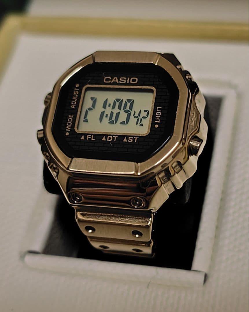 カシオ リングウォッチ CRW-001-1JRCASIO