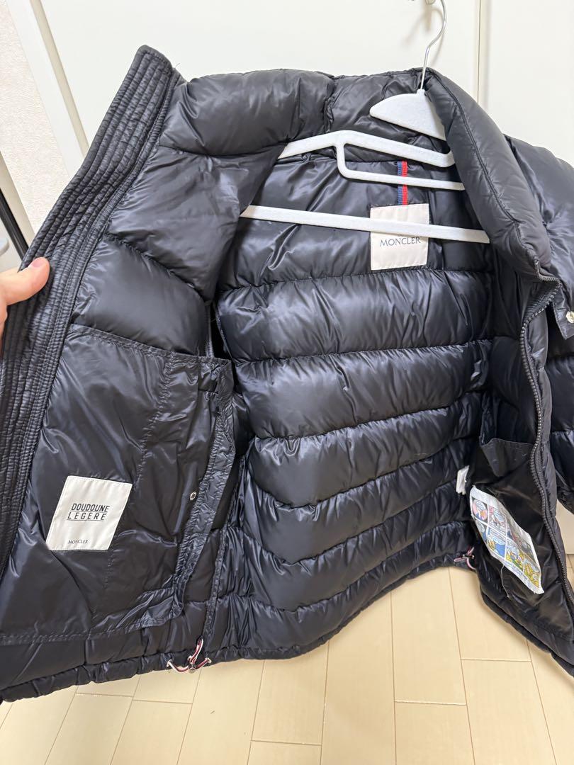 【値下げ相談可】MONCLER ブラック ダウンジャケット
