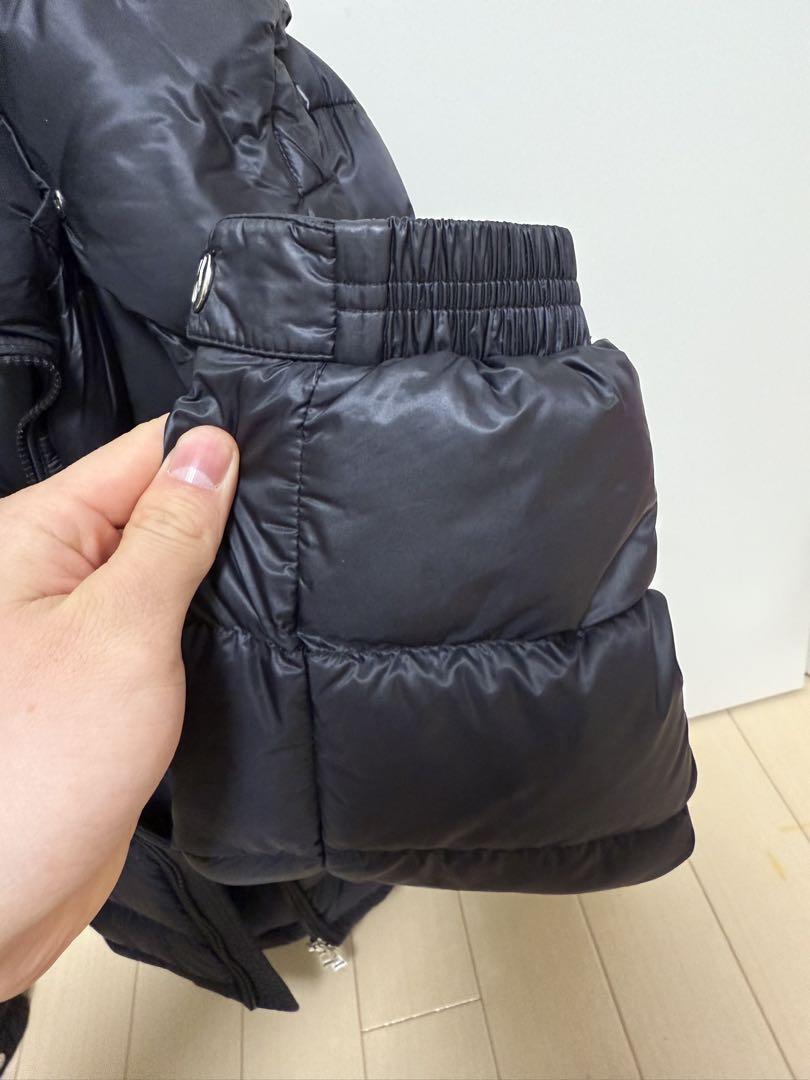 【値下げ相談可】MONCLER ブラック ダウンジャケット