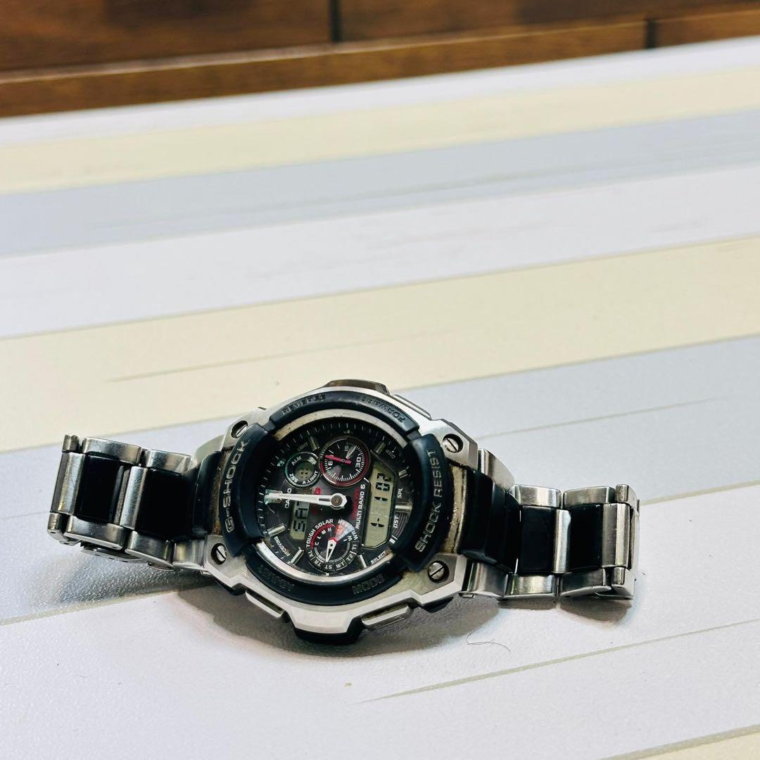 G-SHOCK MTG-1500 ブラック・シルバー 動作品