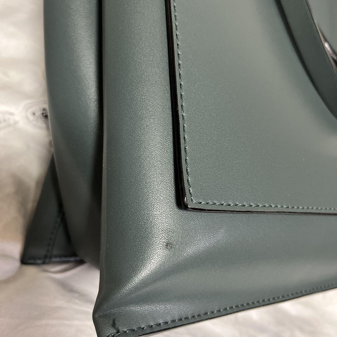 お買い得本日特価‼️チャールスアンドキース　 バッグ　極美品