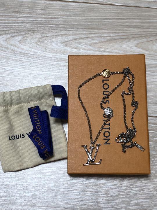 ルイヴィトン ネックレス M00331 ペンダント モノグラム カーヴド 楽天市場】【美品】 ルイヴィトン【LOUIS VUITTON】M00331