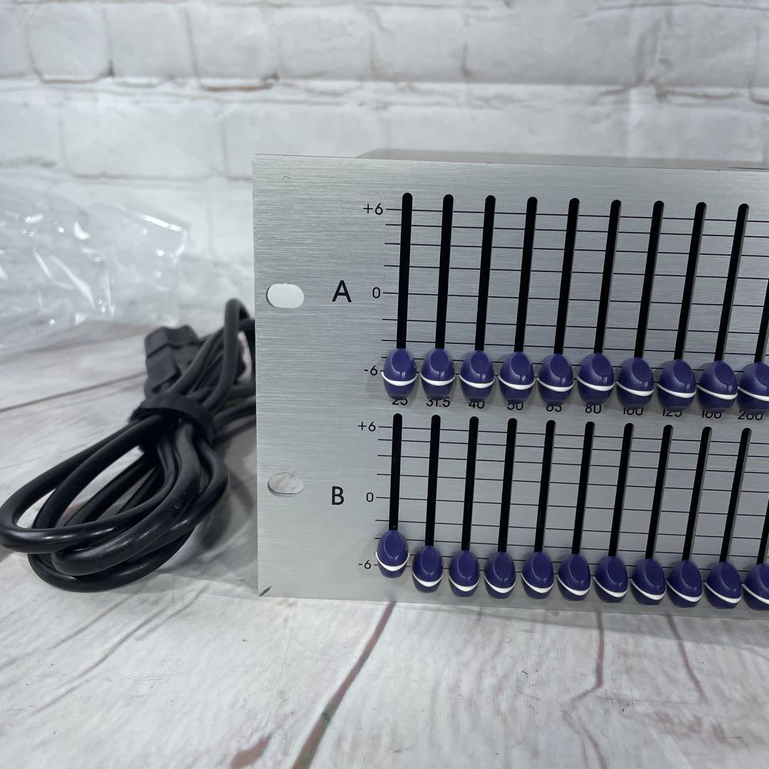 KLARK TEKNIK DN370 ステレオ30バンドグラフィックイコライザー