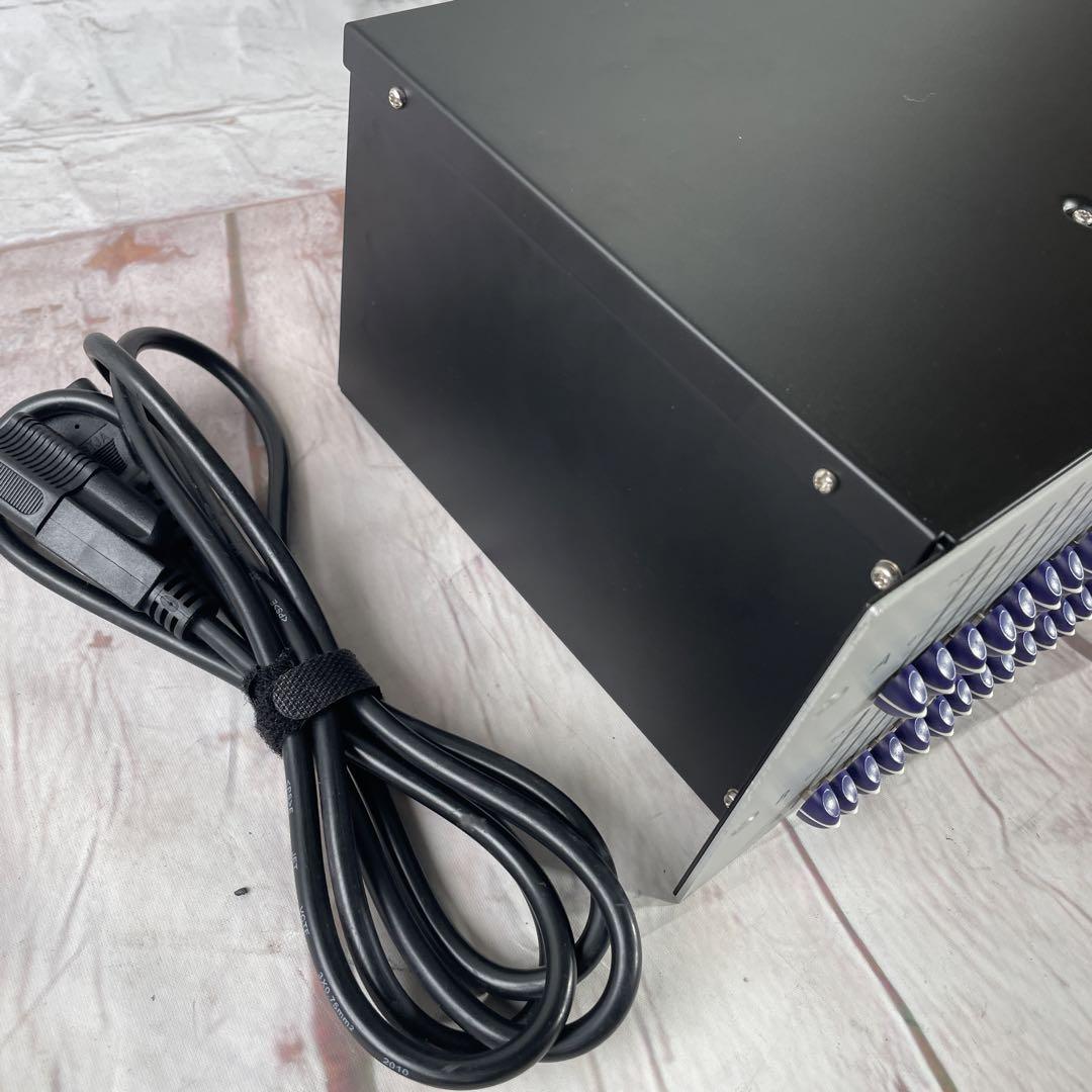 KLARK TEKNIK DN370 ステレオ30バンドグラフィックイコライザー