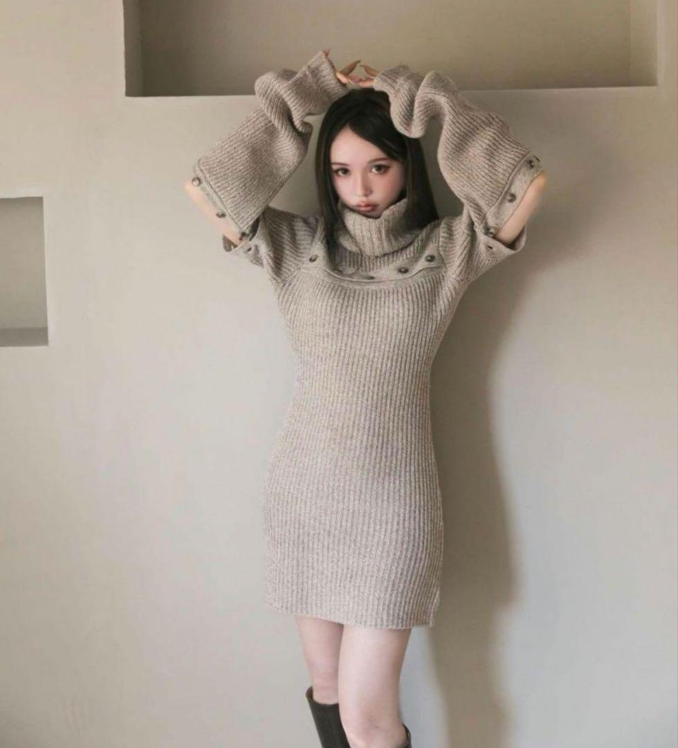 今ならほぼ即納！ ANDMARY シエナニットミニドレス ベージュ ワンピース