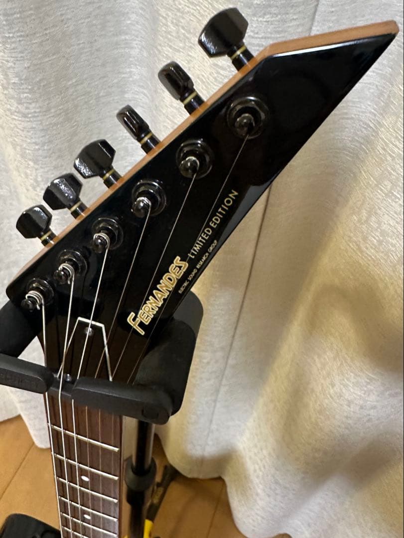 FERNANDES TEJ STD 2S BK FERNANDES TEJ STD 2S BK