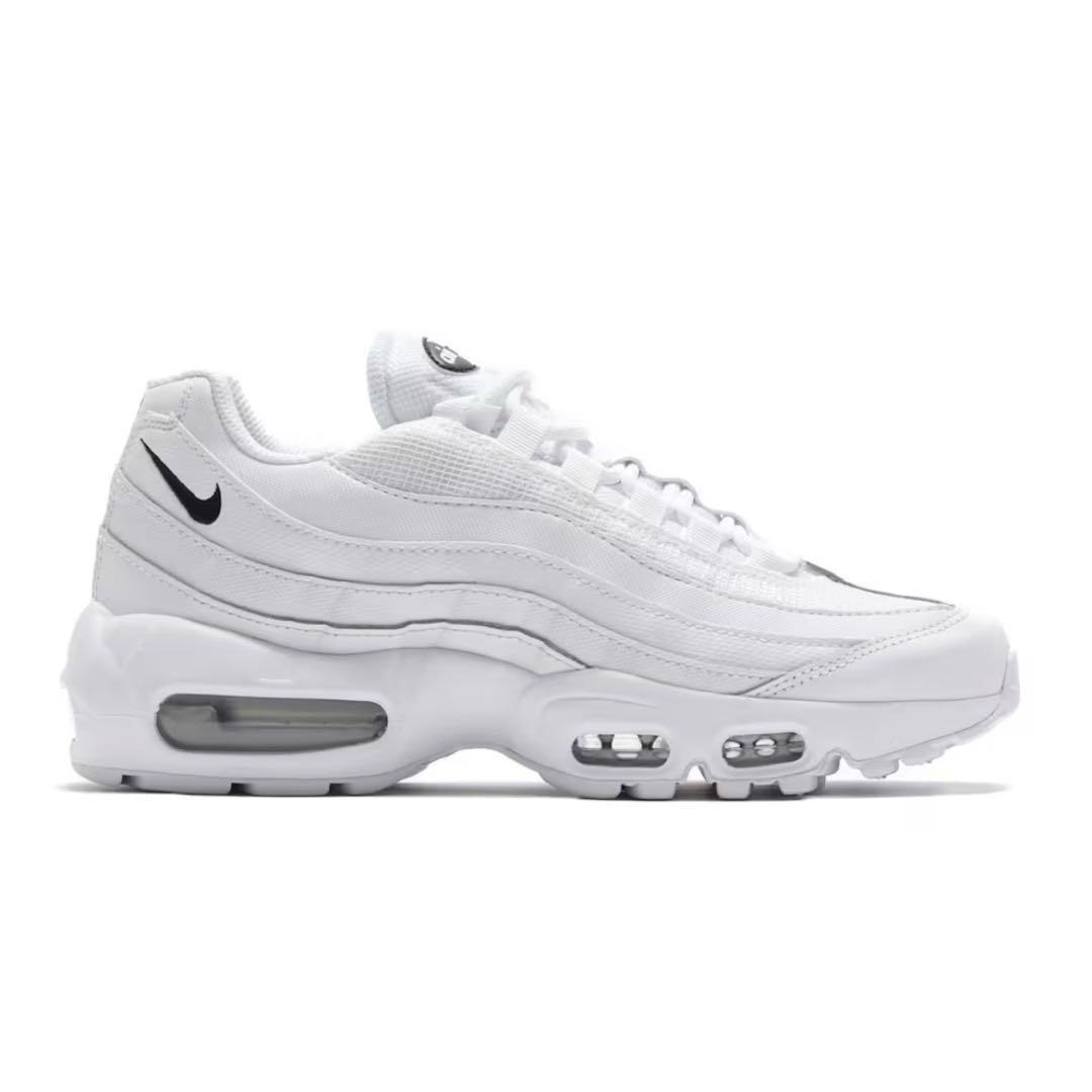 NIKE - NIKE AIR MAX 95 24cmの通販 by Kanda-White【ラクマ店