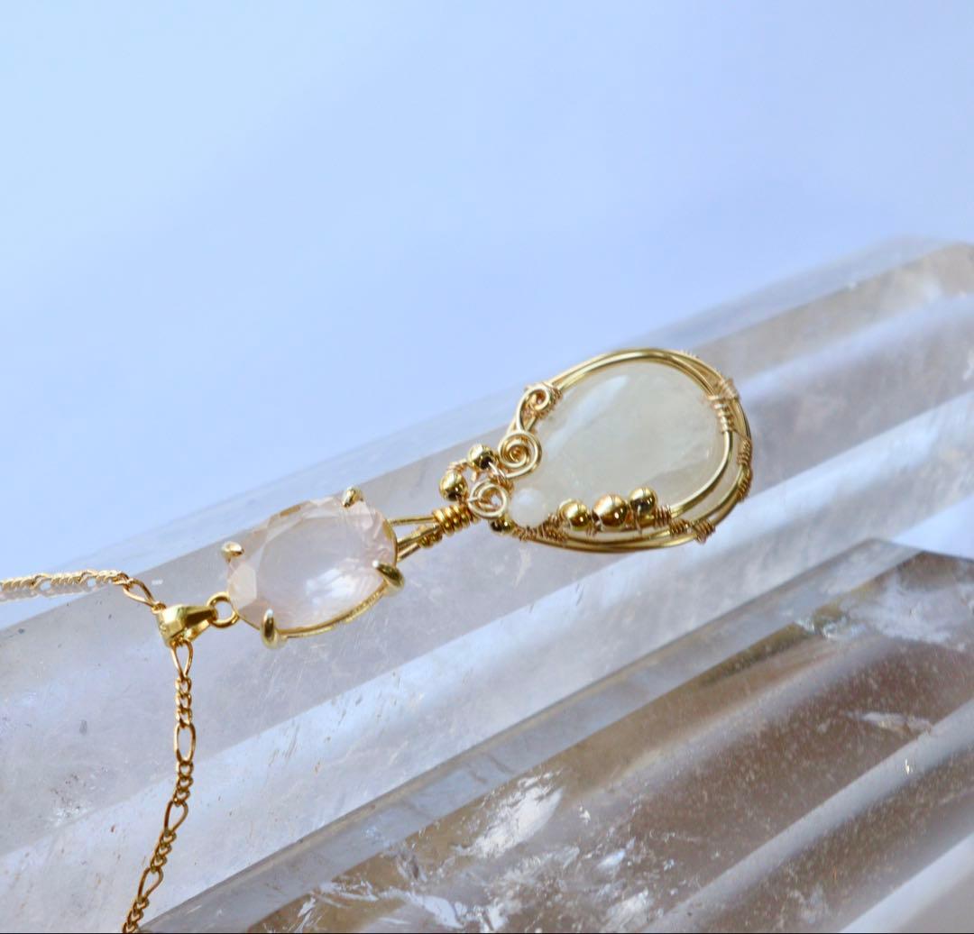 10月誕生石ローズクォーツとブルームーンストーンのワイヤージュエリーネックレス⟡